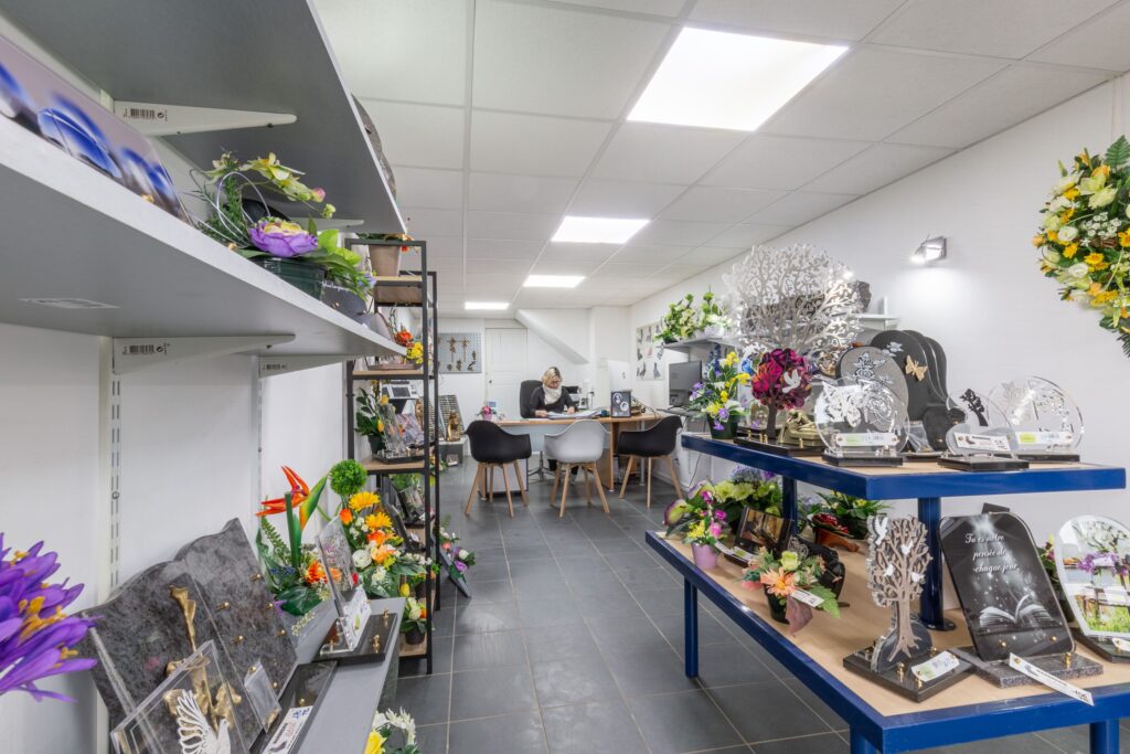 interieur magasin funeraire sanz